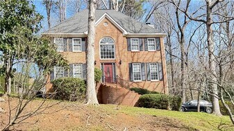 177 Plantation Trce in Woodstock, GA - Building Photo