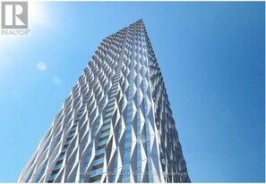 1 Yorkville Ave in Toronto, ON - Building Photo