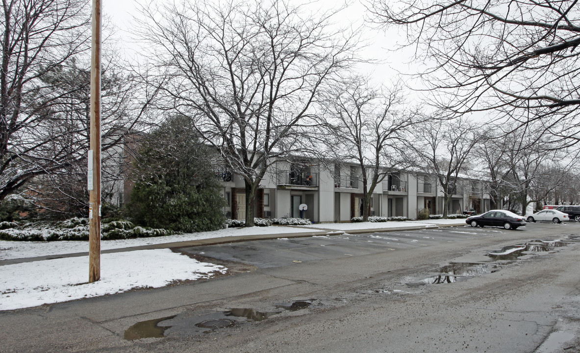 Parkview Terrace Apartments in Pleasant Prairie, WI - Foto de edificio