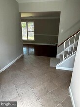 1700 Sadlers Wells Dr in Herndon, VA - Building Photo - Building Photo