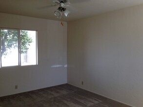 7872 Lester Ave in Lemon Grove, CA - Building Photo - Interior Photo