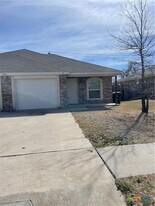 4702 Waterproof Dr, Unit B in Killeen, TX - Building Photo