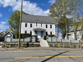 32 Walnut St in Maynard, MA - Building Photo