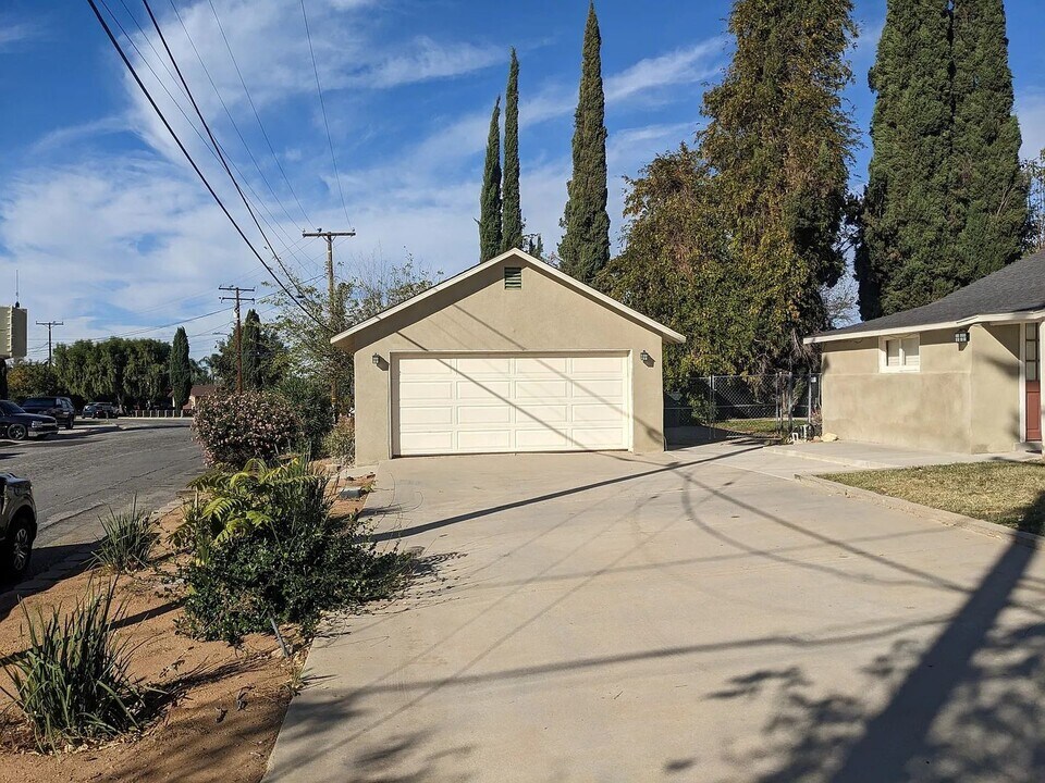 13004 6th St in Yucaipa, CA - Building Photo
