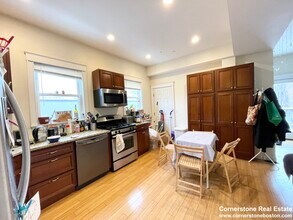 1625 Tremont St, Unit 2 in Boston, MA - Building Photo - Building Photo