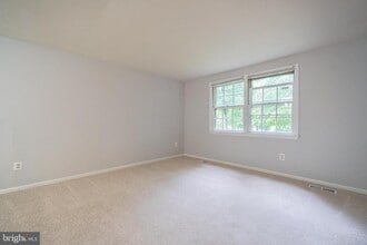 5146 Bradfield Dr in Annandale, VA - Building Photo - Building Photo