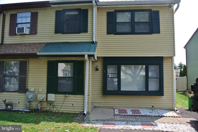 6 Cobblestone Dr