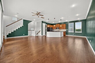 2009 Kirby Landing Dr in Houston, TX - Building Photo - Building Photo