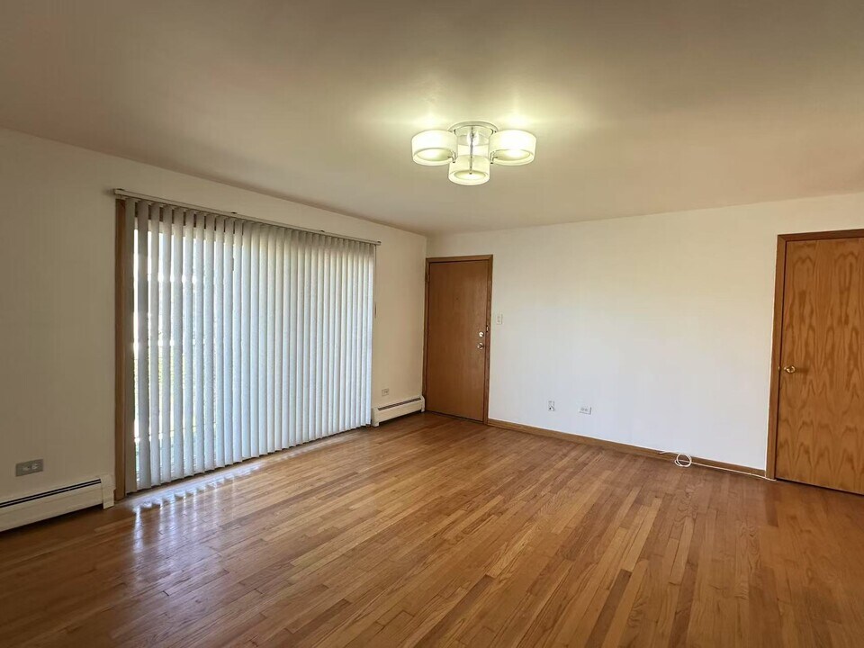 3853 W 47th St, Unit 2A in Chicago, IL - Foto de edificio