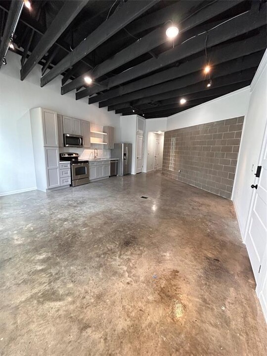 1103 Dumble St, Unit b in Houston, TX - Building Photo