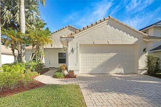 1923 Harbor View Cir in Weston, FL - Building Photo - Building Photo