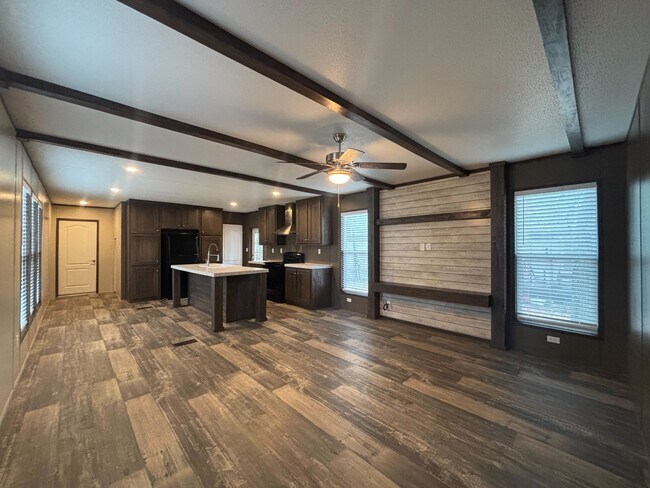 1612 N 6th St in Conroe, TX - Building Photo - Building Photo