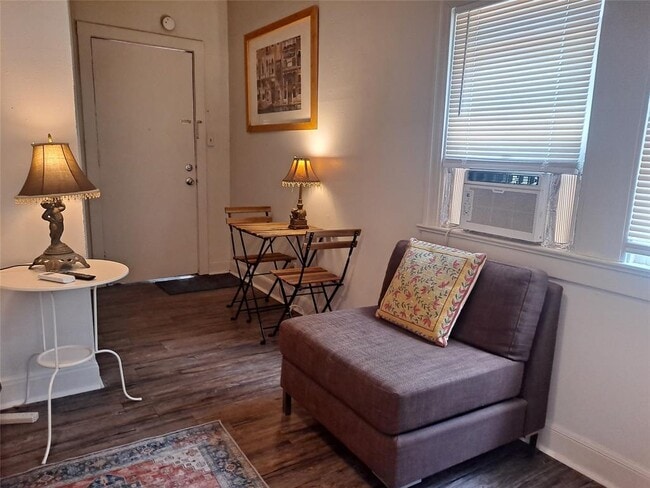 1906 San Gabriel St in Austin, TX - Building Photo - Building Photo