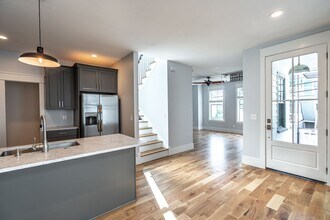 22 Reid St in Charleston, SC - Building Photo - Building Photo