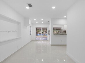 4331 SW 31st Dr in West Park, FL - Building Photo - Building Photo