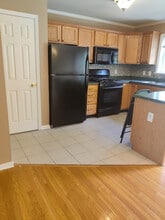 103 E Gorgas Ln in Philadelphia, PA - Building Photo - Building Photo