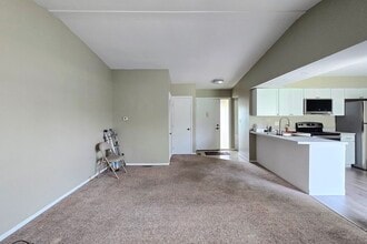 703 Colby Ct in Gurnee, IL - Building Photo - Building Photo