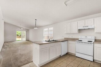 26 2nd St in Shalimar, FL - Foto de edificio - Building Photo