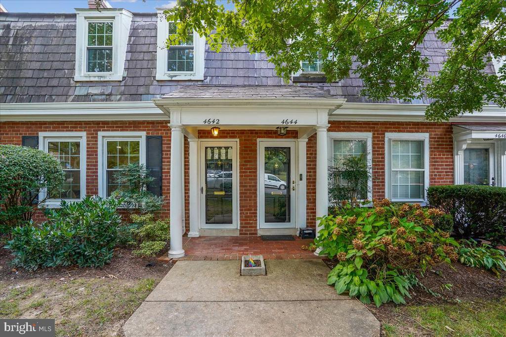 4642 31st Rd S in Arlington, VA - Building Photo