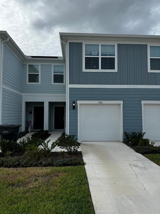 2710 Fetching Trl in Davenport, FL - Building Photo