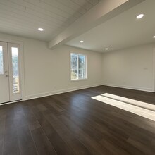 5301 Urbandale Ave in Des Moines, IA - Building Photo - Building Photo