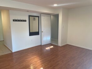 9028 Woodpecker Ct in Gainesville, VA - Building Photo - Building Photo