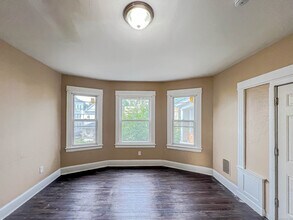 119 Read St in Bridgeport, CT - Building Photo - Building Photo