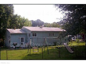 4733 Adler Ave in Virginia Beach, VA - Building Photo