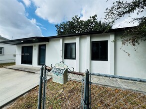 2983 NW 191st Terrace in Miami Gardens, FL - Building Photo - Building Photo