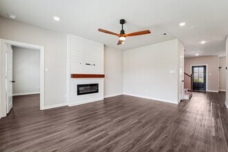15011 Red Buckeye Dr in Cypress, TX - Building Photo - Building Photo