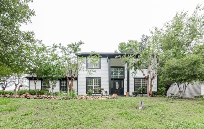 8413 Woodford Bridge Dr