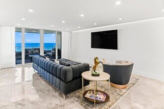 550 S Ocean Blvd in Boca Raton, FL - Building Photo - Building Photo