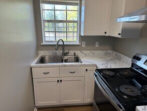 7801 3rd Ave S in Birmingham, AL - Building Photo - Building Photo