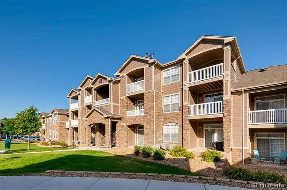 7440 S Blackhawk St, Unit 9205 in Englewood, CO - Building Photo