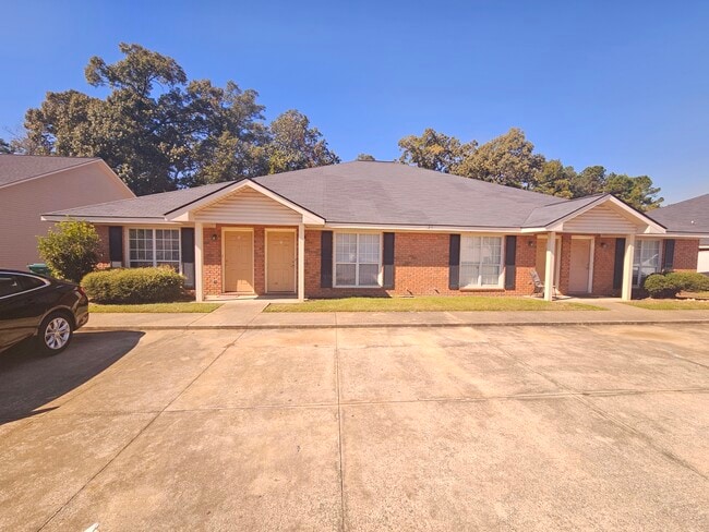 120 Winding Way, Unit B