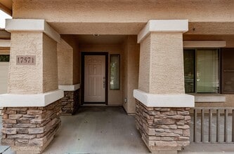 17571 W Eugene Ter in Surprise, AZ - Foto de edificio - Building Photo