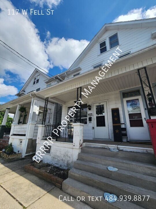 117 W Fell St in Summit Hill, PA - Building Photo