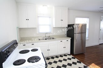 720 Powers Ave in Nashville, TN - Building Photo - Building Photo