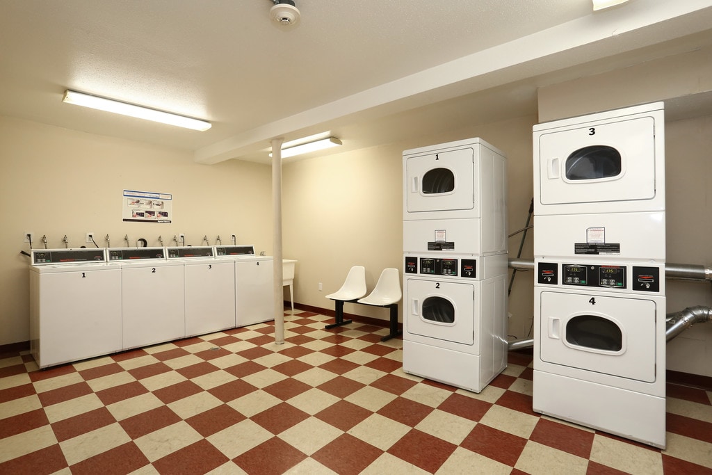 Stepny Place Apartments in Rocky Hill, CT