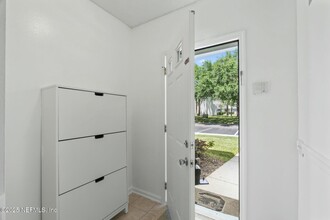 12311 Kensington Lakes Dr in Jacksonville, FL - Building Photo - Building Photo