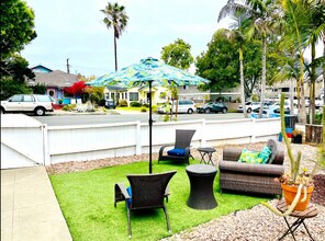 517 3rd St in Encinitas, CA - Building Photo - Building Photo