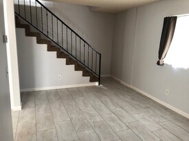 6720 Newlin Ave in Whittier, CA - Building Photo