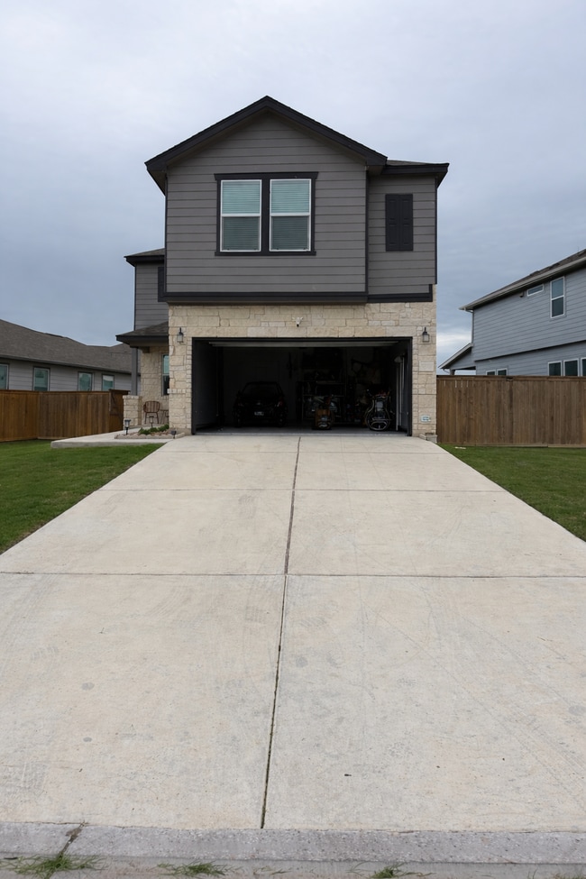 property at 708 Yellow Ribbon Trl