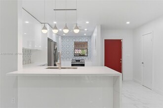 3766 Estepona Ave in Doral, FL - Building Photo - Building Photo