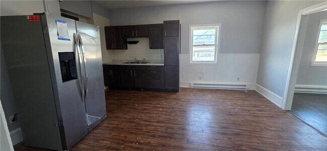 62 Main Rd in Tiverton, RI - Building Photo - Building Photo