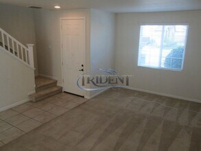 4519 Sundari Ave in Olivehurst, CA - Building Photo - Building Photo