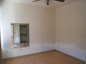 522 Center St in Taft, CA - Building Photo - Building Photo