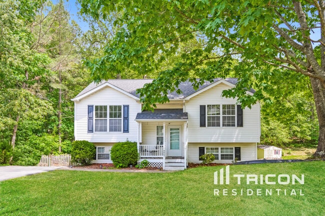 property at 8807 Dundee Dr