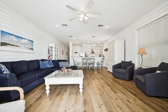 8013 Surf Dr, Unit SI ID1523322P in Panama City Beach, FL - Foto de edificio - Building Photo