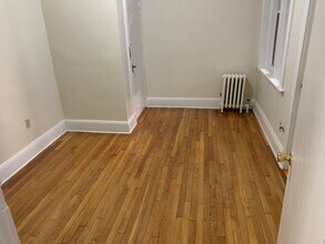 1788 Beacon St in Brookline, MA - Foto de edificio - Building Photo